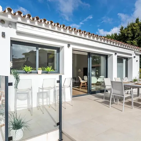 Vacation I Marbesa Beach, Pool, Direct Access To The *