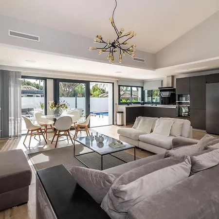 Vacation I Marbesa Beach, Pool, Direct Access To The Villa Marbella